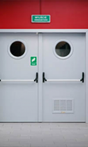 Instalação de porta corta fogo Instalação de porta corta fogo