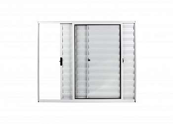 Janela de alumínio com veneziana Janela de alumínio com veneziana